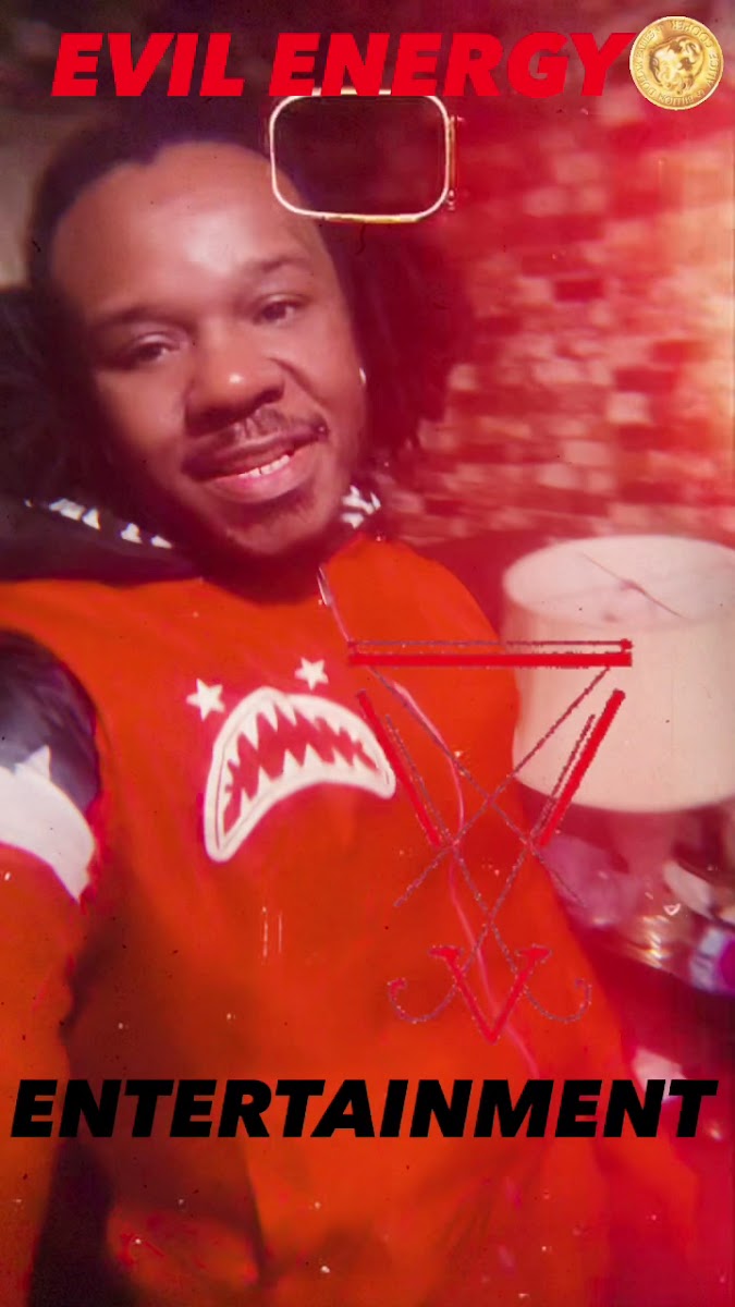 https://static.whereretail.com/852-wrtalbums-1.jpg